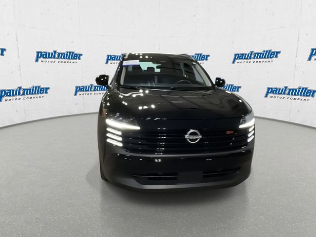 Used 2025 Nissan Kicks SR AWD/4WD image 3
