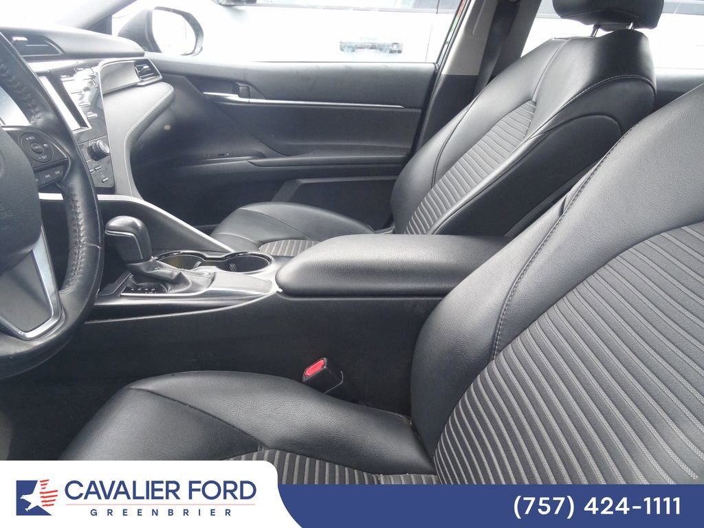 Used 2019 Toyota Camry SE image 7