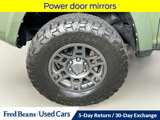 Used 2022 Toyota 4Runner TRD Off-Road Premium AWD/4WD image 39
