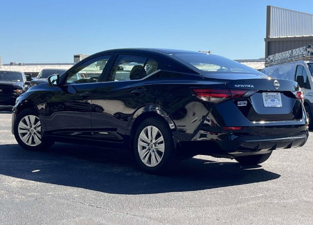 Used 2025 Nissan Sentra S FWD image 6