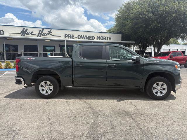 Used 2025 Chevrolet Silverado 1500 LT AWD/4WD image 2