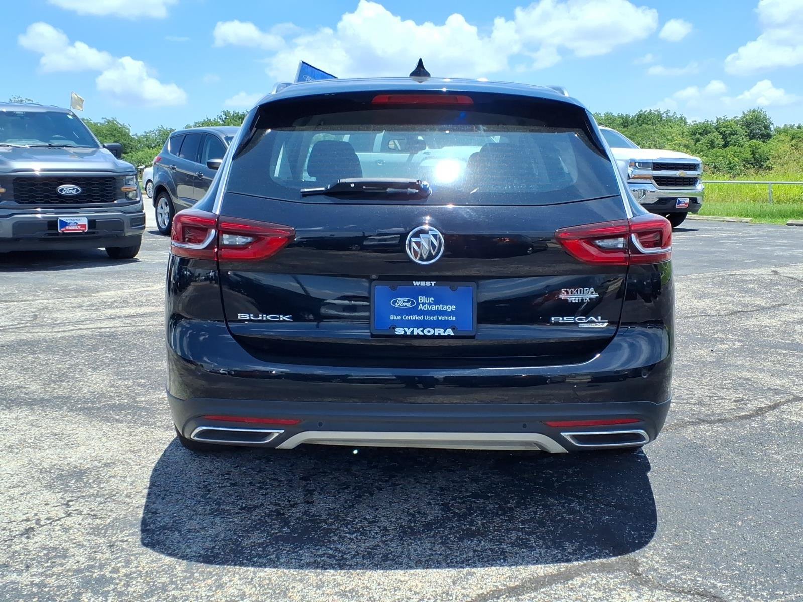 Used 2018 Buick Regal Essence w/ Driver Confidence Package #1 AWD/4WD image 6