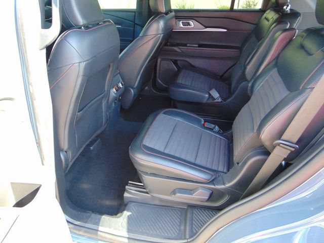 Certified 2025 Ford Explorer ST-Line w/ Premium Package AWD/4WD image 21