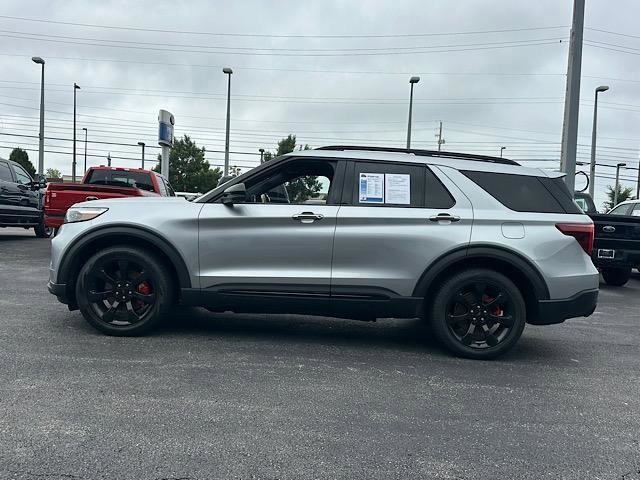 Certified 2022 Ford Explorer ST w/ Equipment Group 401A image 5