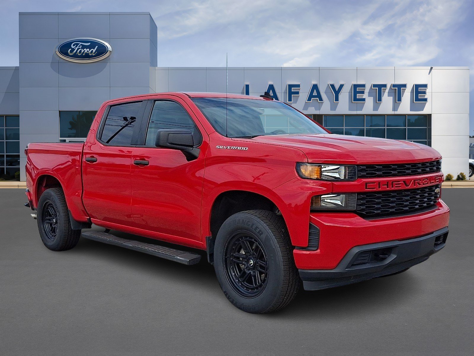 Used 2020 Chevrolet Silverado 1500 Custom w/ Custom Value Package RWD image 1