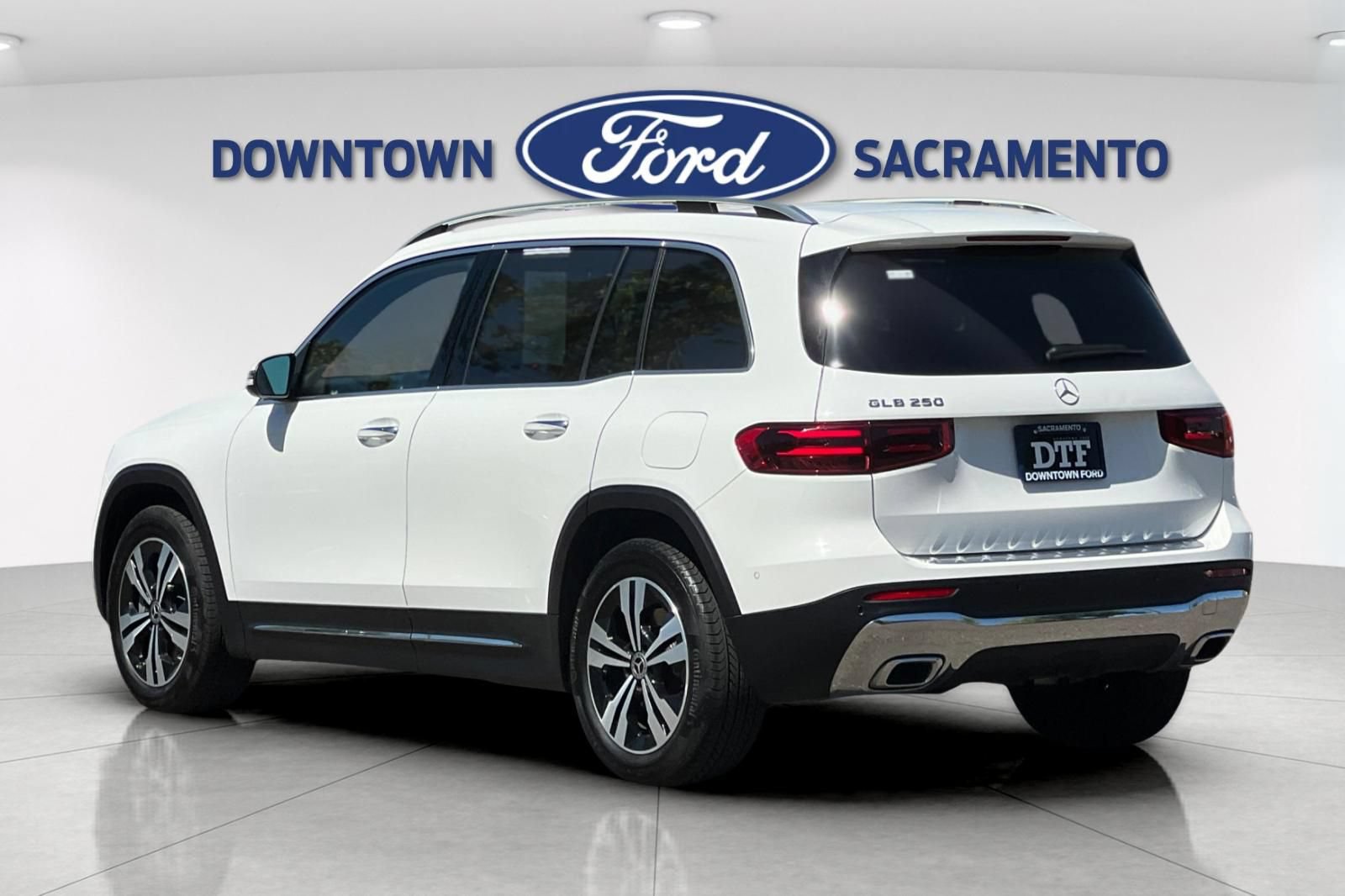 Used 2024 Mercedes-Benz GLB 250 image 8