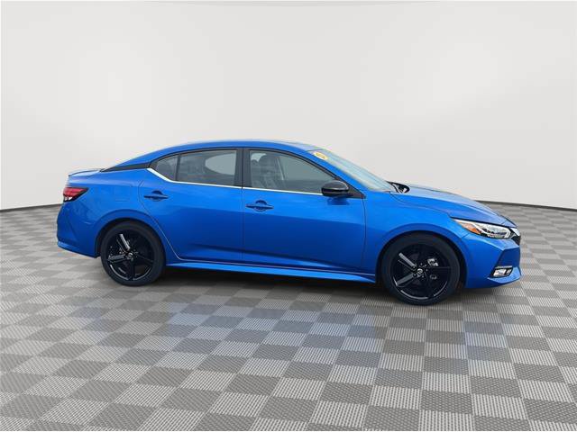 Used 2023 Nissan Sentra SR w/ SR Premium Package FWD image 4