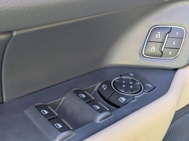 Certified 2024 Ford Expedition Limited image 20