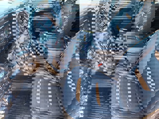 Used 2023 GMC Yukon AT4 w/ AT4 Premium Package image 9