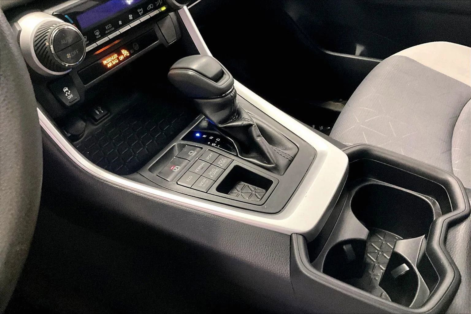 Used 2019 Toyota RAV4 XLE w/ All Weather Liner Package image 16