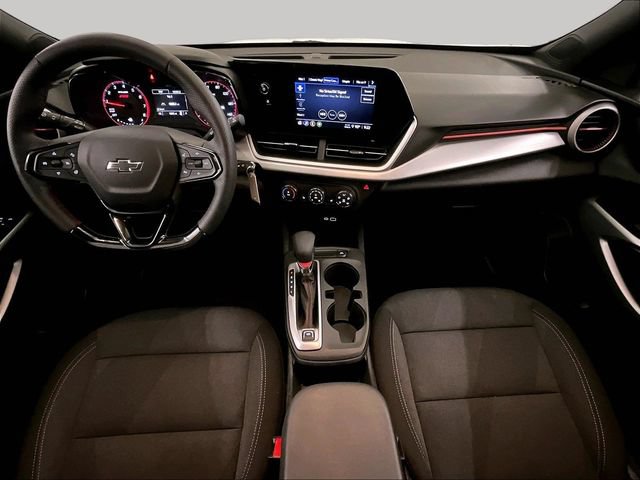Used 2025 Chevrolet Trax RS w/ Driver Confidence Package FWD image 14