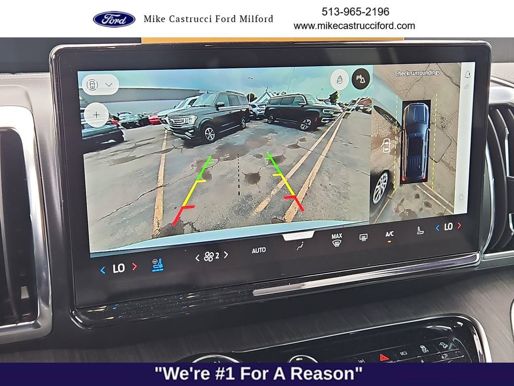 Certified 2025 Ford Expedition Platinum w/ Platinum Ultimate Package AWD/4WD image 19
