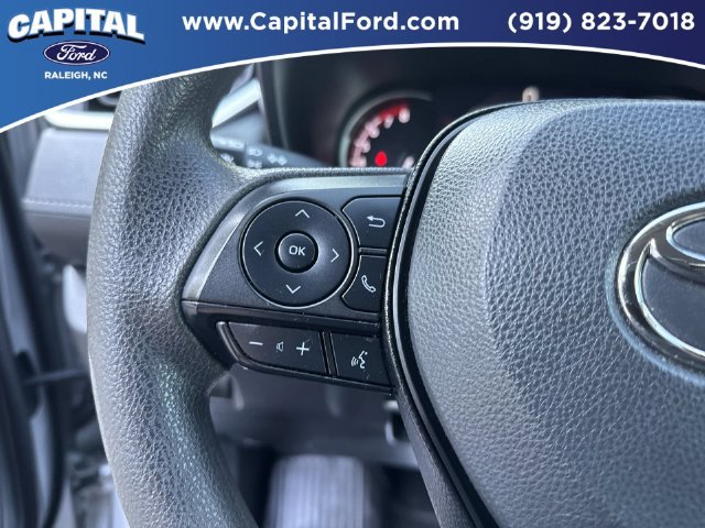 Used 2025 Toyota RAV4 LE AWD/4WD image 22