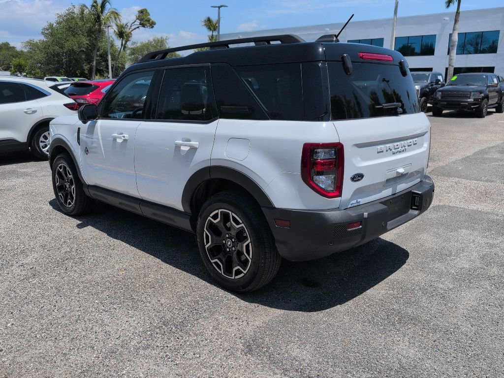 Certified 2025 Ford Bronco Sport Outer Banks w/ Outer Banks Tech Package+ AWD/4WD image 5