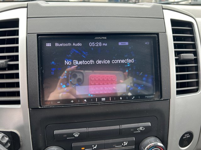 Used 2019 Nissan Frontier SV image 12