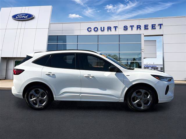 Certified 2024 Ford Escape ST-Line w/ Tech Pack #1 FWD image 4