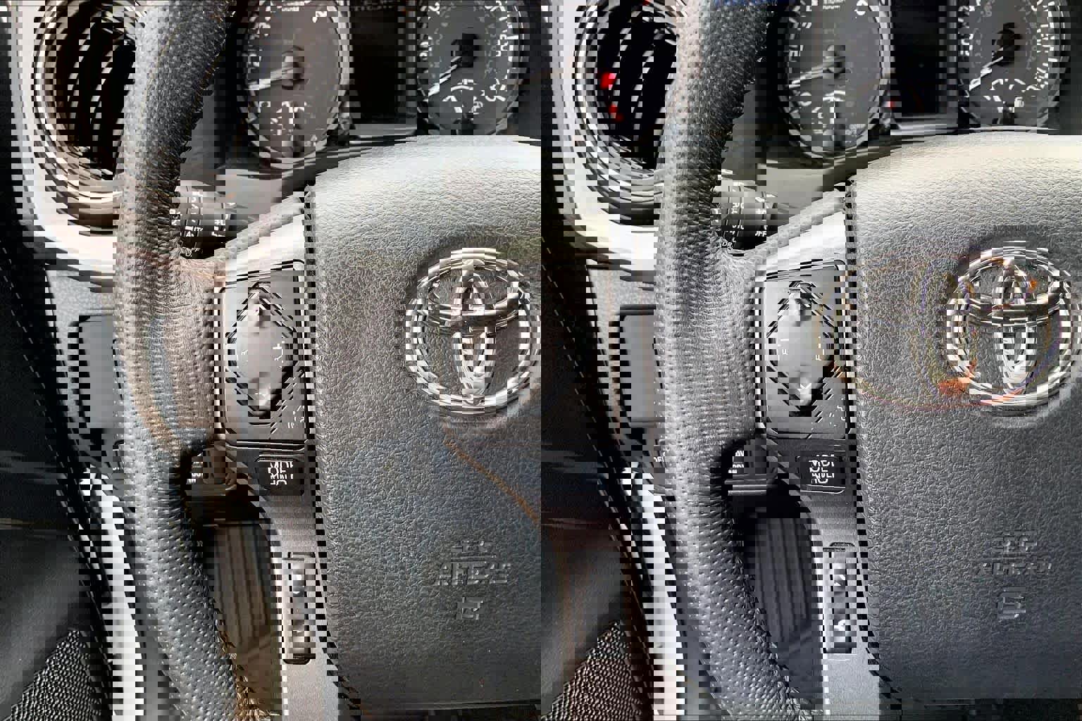 Used 2023 Toyota Tacoma TRD Sport w/ Technology Package image 24