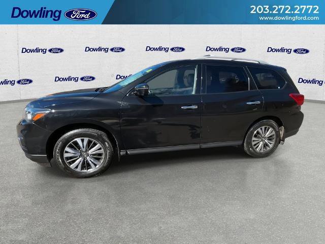 Used 2017 Nissan Pathfinder SL w/ SL Tech Package image 2