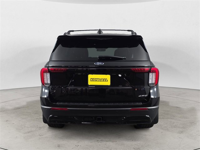 Certified 2025 Ford Explorer ST-Line w/ Premium Package image 4