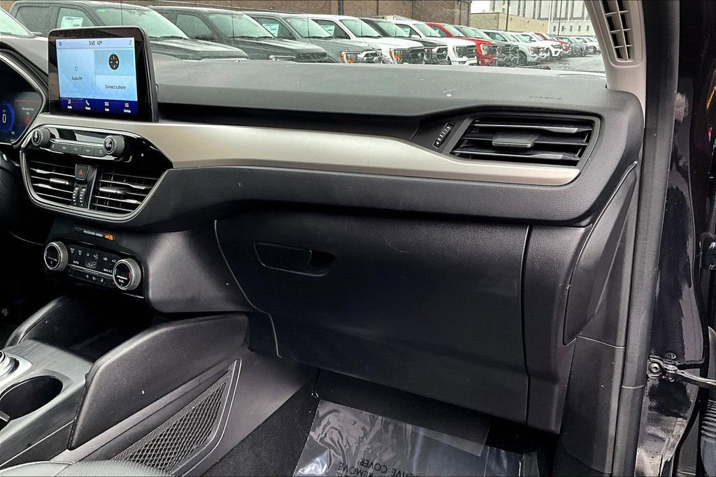 Certified 2021 Ford Escape SEL w/ Technology Package image 16