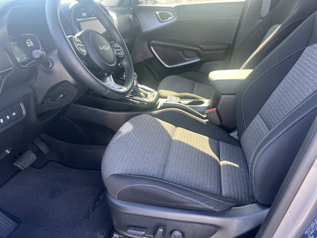 Used 2025 Kia Soul EX FWD image 10