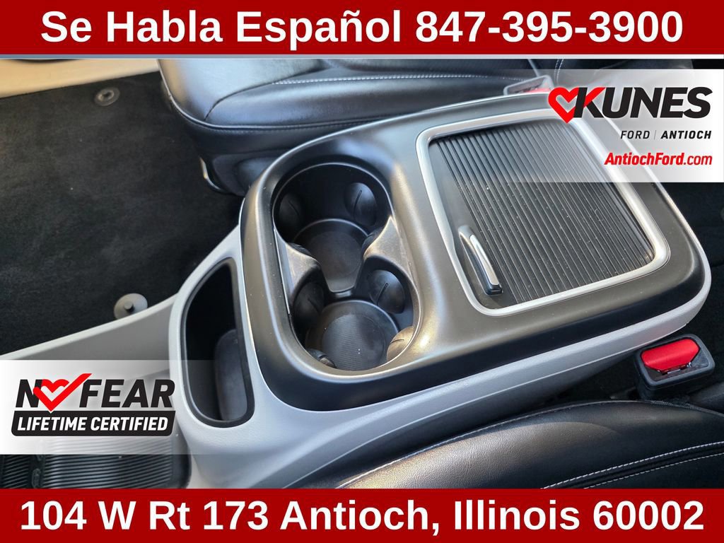 Used 2024 Chrysler Pacifica Touring-L image 71