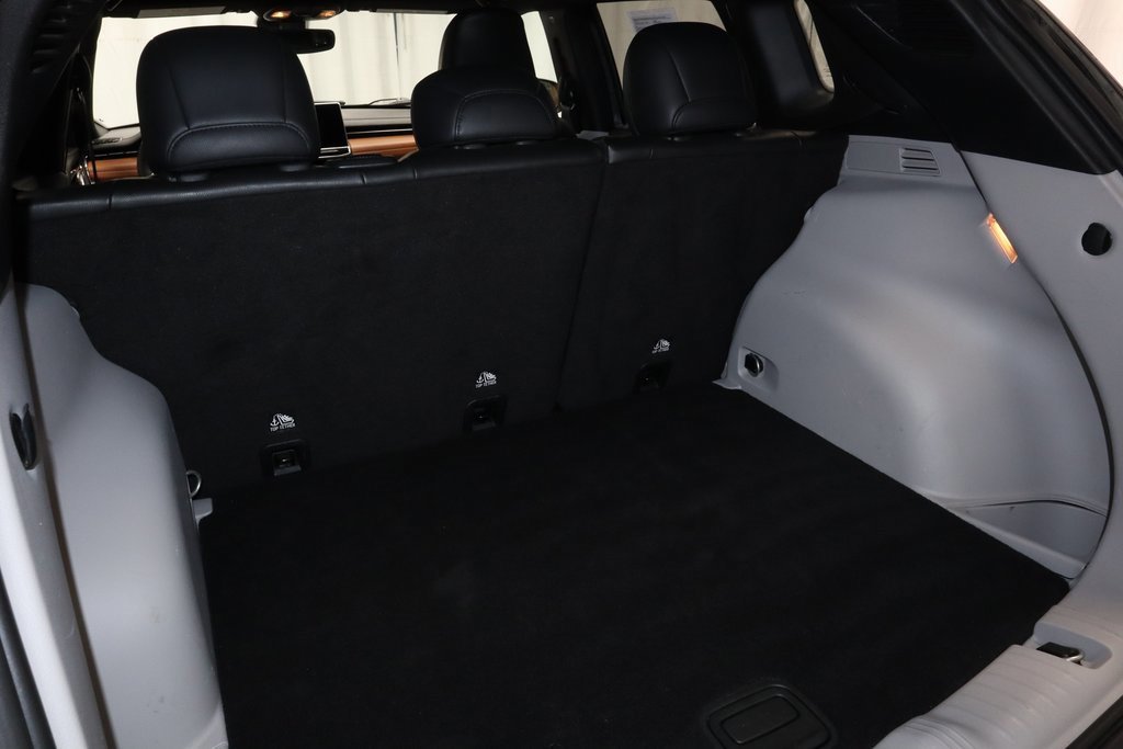 Used 2023 Jeep Compass Limited image 16