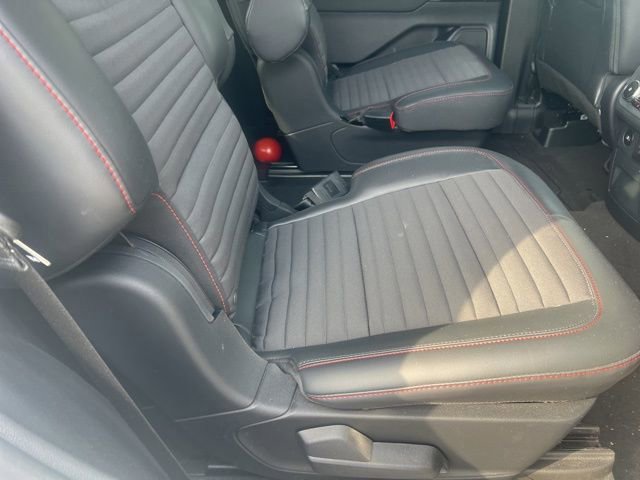 Certified 2025 Ford Explorer ST-Line w/ Premium Package AWD/4WD image 9