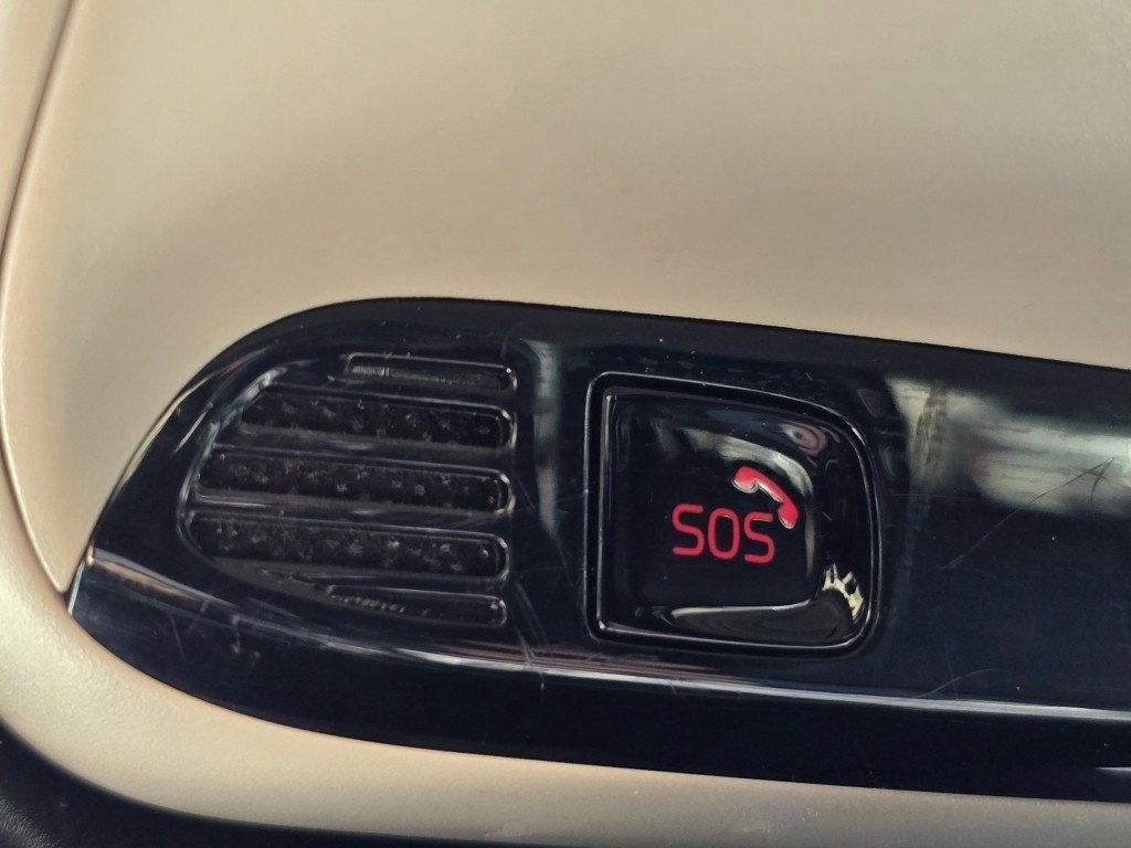 Used 2021 Volvo XC90 T6 Inscription w/ Lounge Package image 29