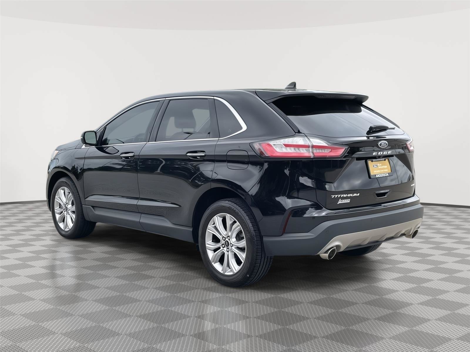 Certified 2024 Ford Edge Titanium AWD/4WD image 9