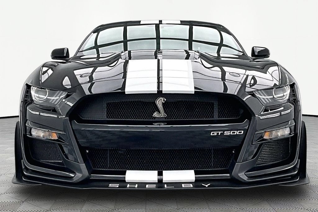 Certified 2022 Ford Mustang Shelby GT500 w/ Carbon Fiber Track Pack RWD image 3