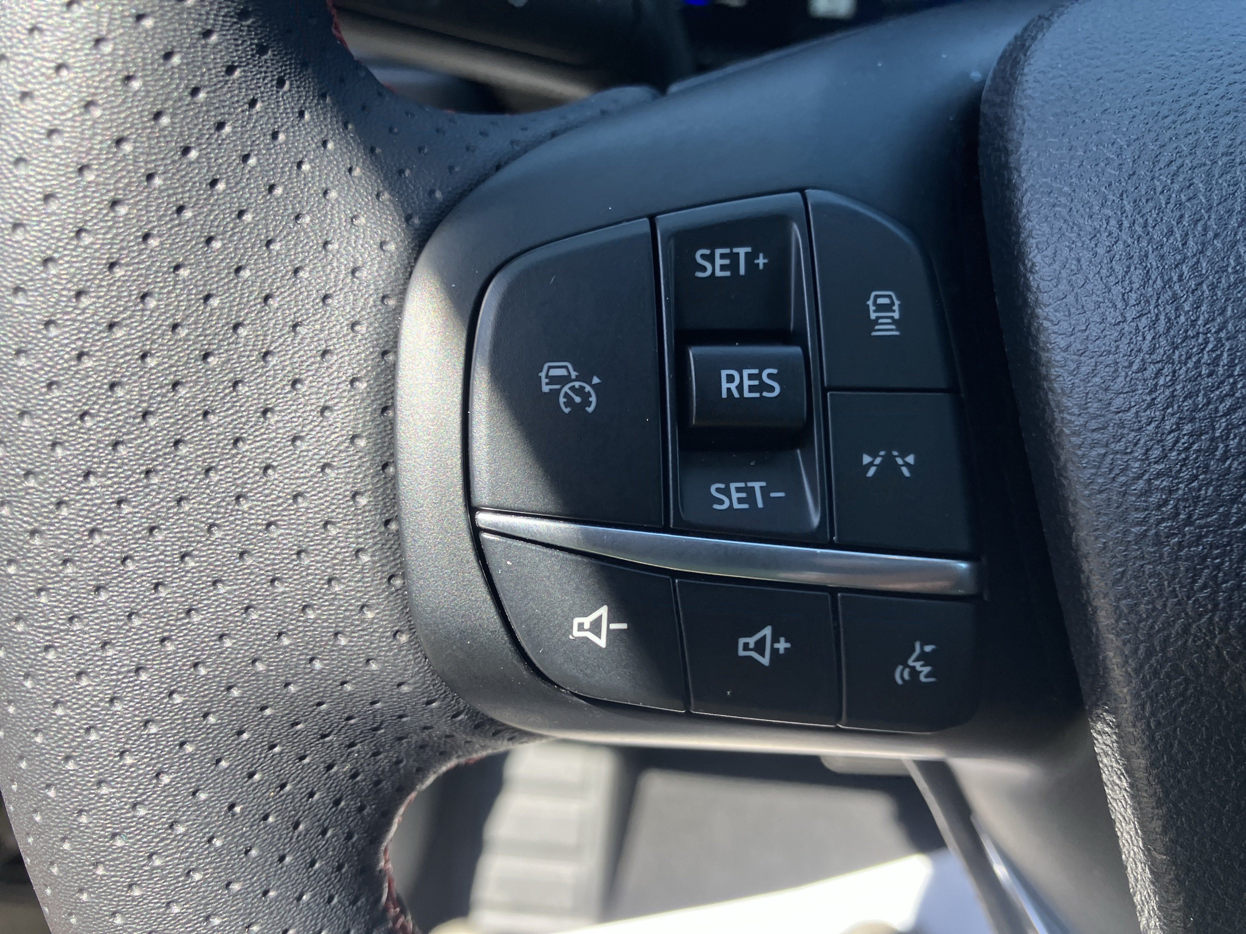 Certified 2023 Ford Escape ST-Line w/ Tech Pack #1 AWD/4WD image 26