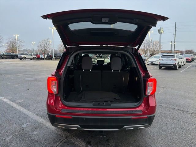 Certified 2021 Ford Explorer XLT w/ Equipment Group 202A image 12