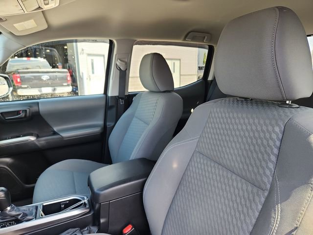 Used 2023 Toyota Tacoma SR5 AWD/4WD image 21