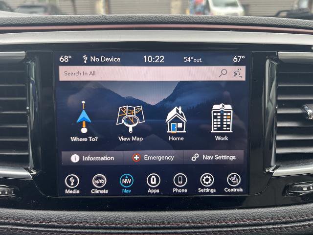 Used 2020 Chrysler Pacifica Limited image 4