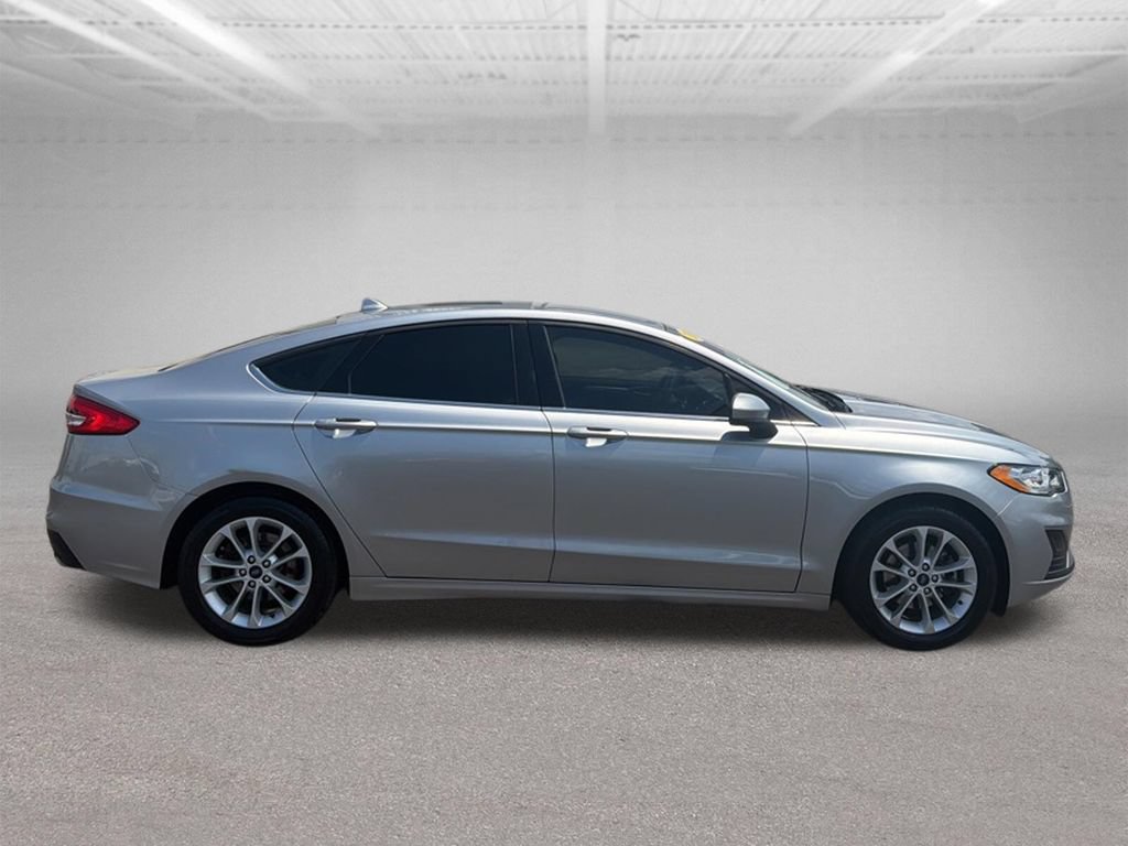 Certified 2020 Ford Fusion SE FWD image 11
