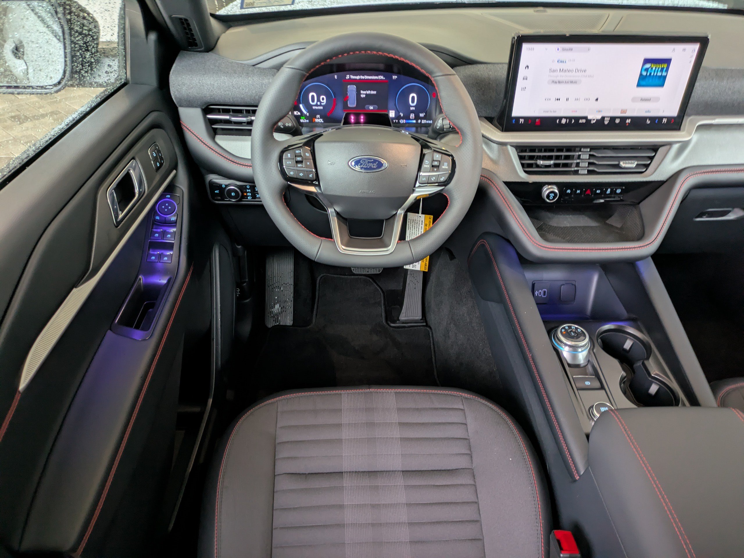 Certified 2026 Ford Explorer ST-Line w/ ST-Line Street Pack RWD image 18