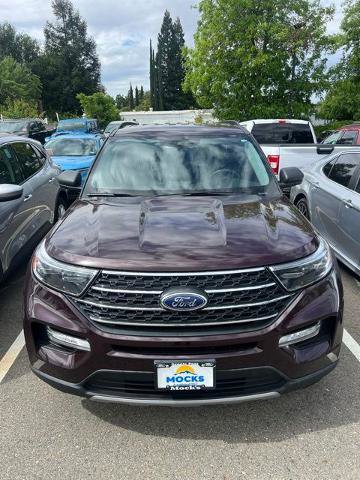Certified 2023 Ford Explorer XLT w/ Equipment Group 202A AWD/4WD image 3