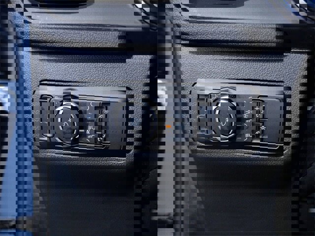 Certified 2025 Ford Escape Platinum image 23