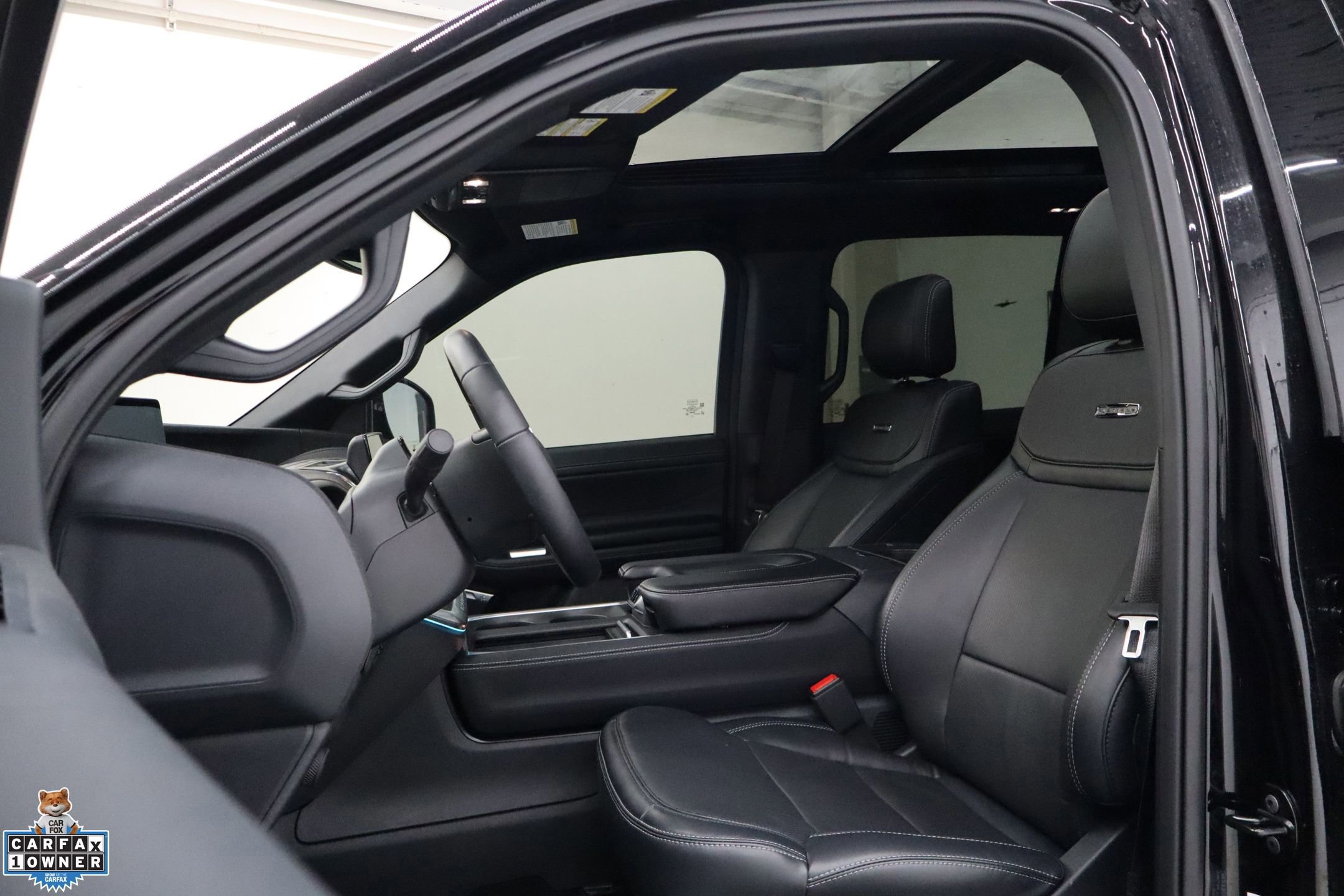 Certified 2025 Ford Expedition Platinum w/ Stealth Performance Package AWD/4WD image 13