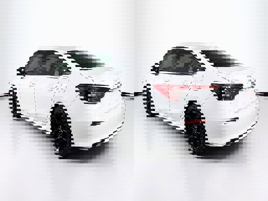 Used 2022 Honda Civic Sport image 4