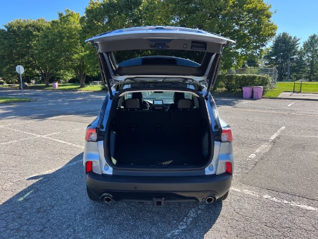 Certified 2022 Ford Escape SEL w/ SEL Stealth AWD Package image 28