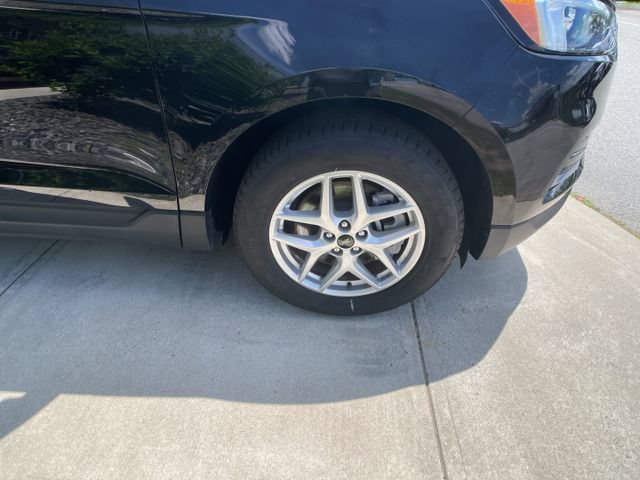 Certified 2024 Ford Edge SEL AWD/4WD image 9