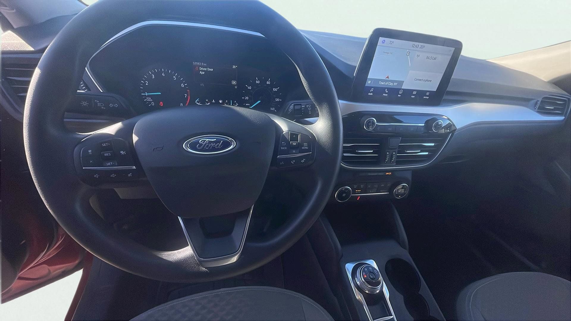 Certified 2020 Ford Escape SE image 11