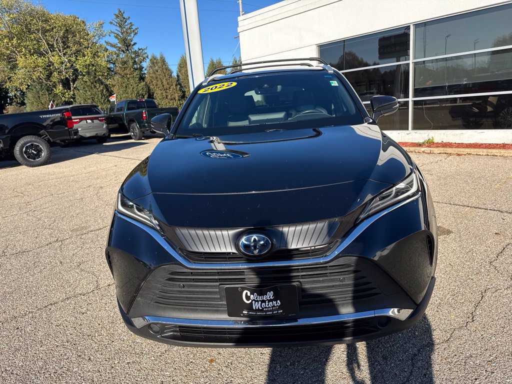 Used 2022 Toyota Venza XLE AWD/4WD image 8