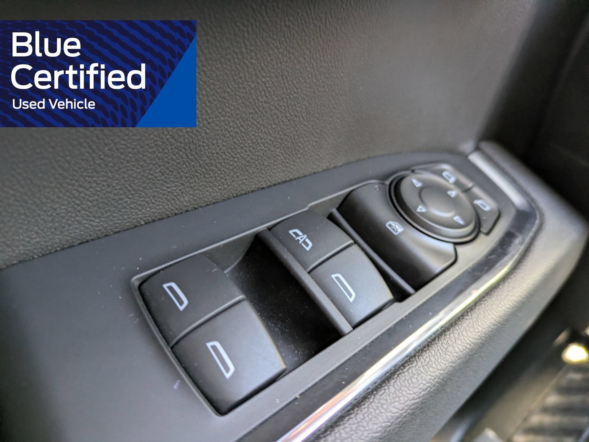 Used 2023 Chevrolet Silverado 1500 LT AWD/4WD image 29
