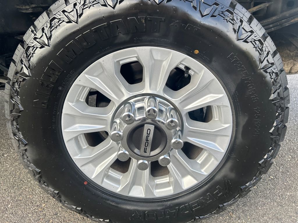 Certified 2022 Ford F350 XLT AWD/4WD image 30