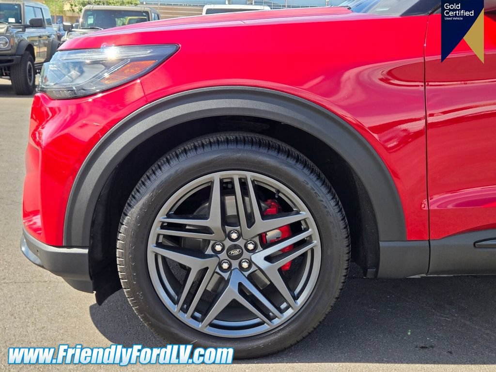 Certified 2025 Ford Explorer ST w/ Sun And Sound Package AWD/4WD image 7