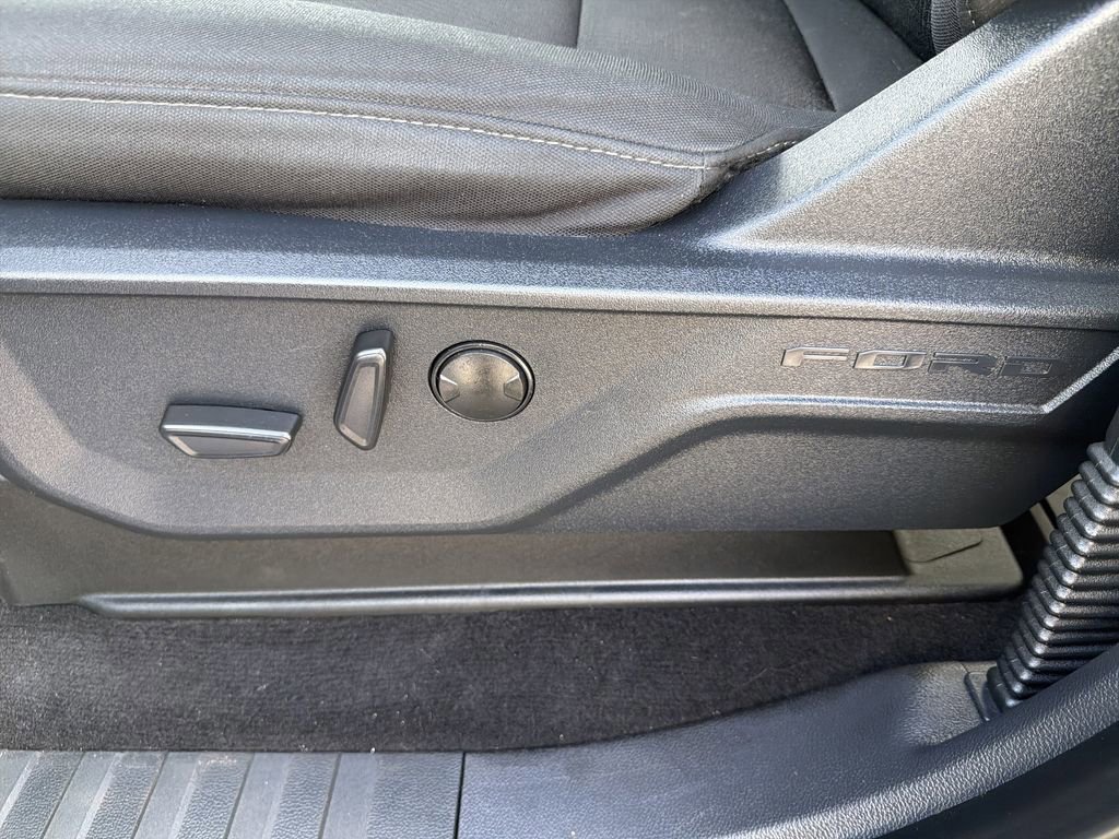 Certified 2022 Ford F150 XLT w/ Equipment Group 302A High image 19