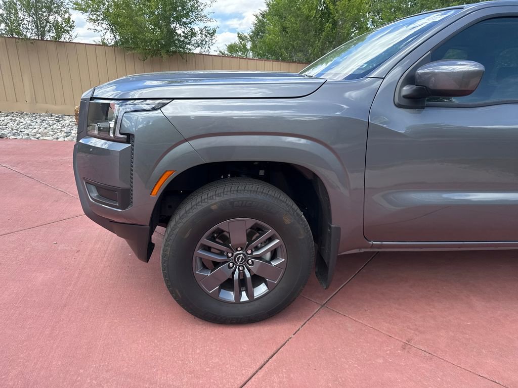 Used 2025 Nissan Frontier SV AWD/4WD image 29